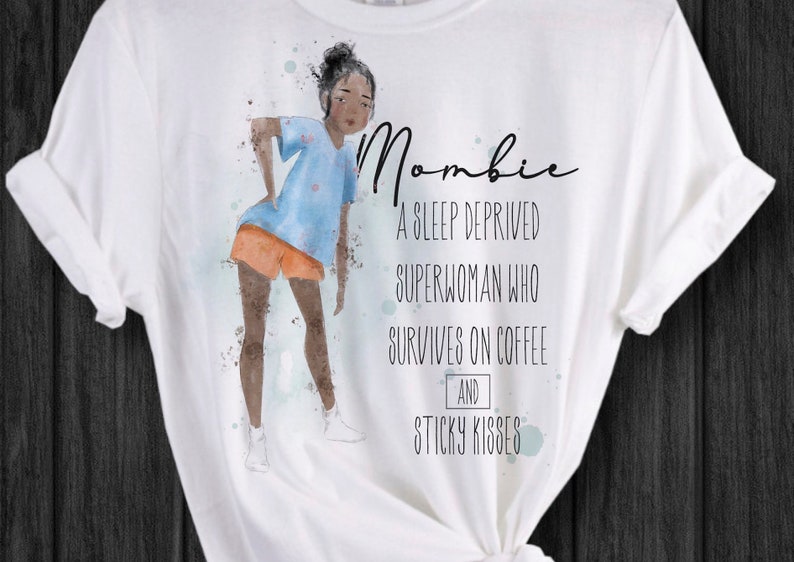 T-shirt personnalisé pour maman, T-shirt pour maman fatiguée, maman maman, cadeau pour maman, cadeau de Noël DARK SKIN TONE