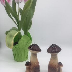 Vintage set of ceramic mushroom salt and pepper shakers, made in Japan