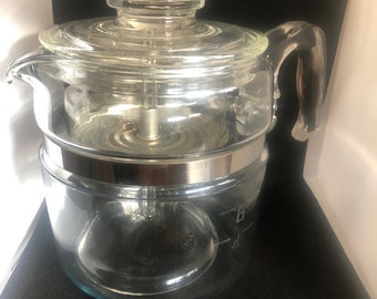 Pyrex vintage coffee percolator #7756B, holds 6 cups in great condition