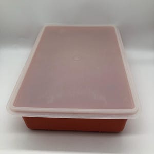 Tuppercraft Tupperware organizer box with lid, harvest orange colour, container number is 1421-6 & the lid number is 201-14 made in Canada