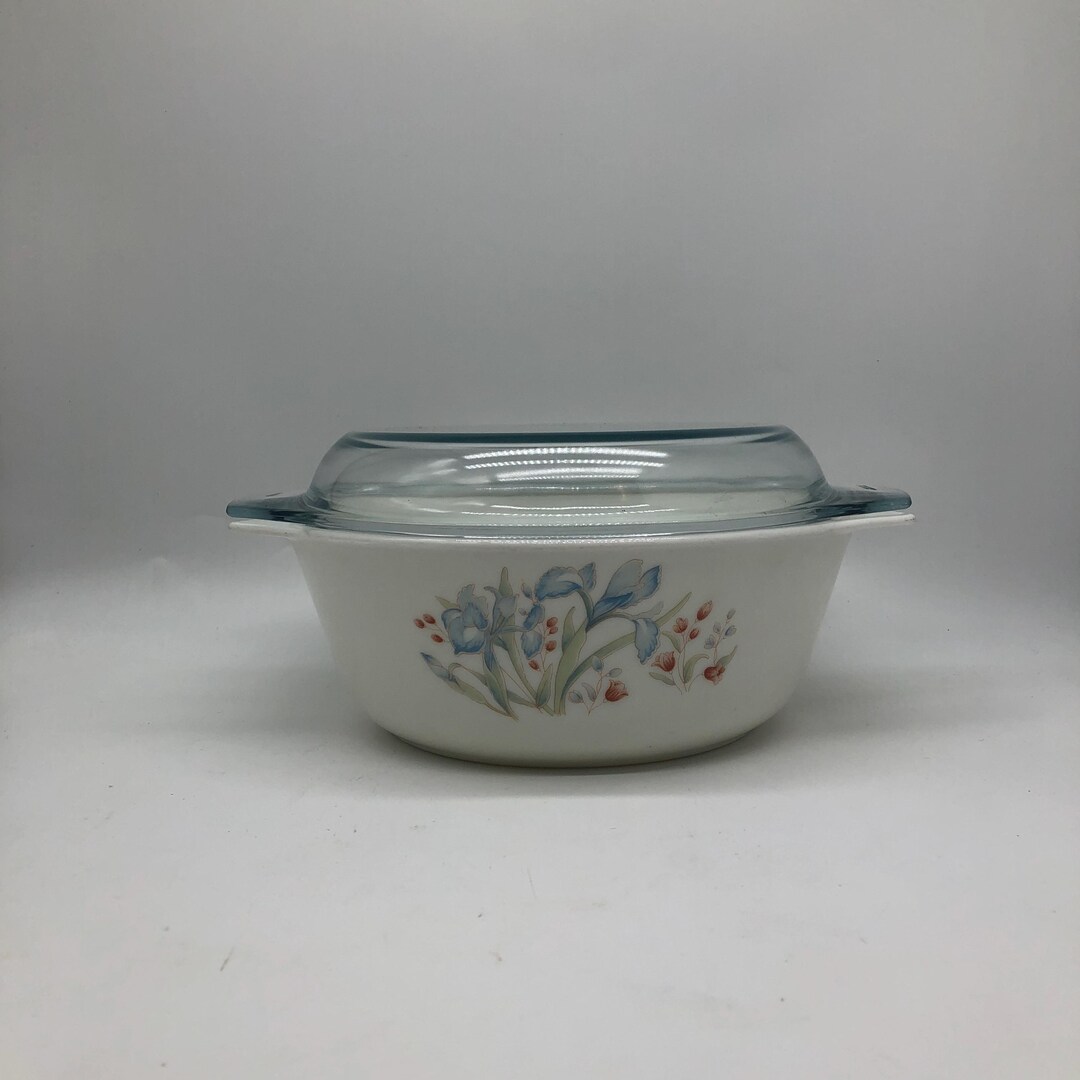 Pyrex England Blue Iris Casserole Dish With Clear Lid - Etsy