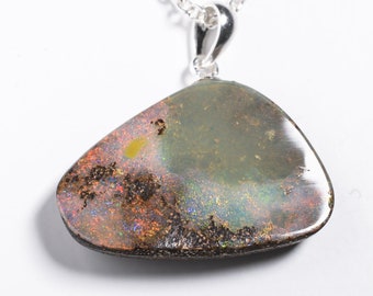 Opal Anhänger an Silberöse, Australischer Boulder Opal