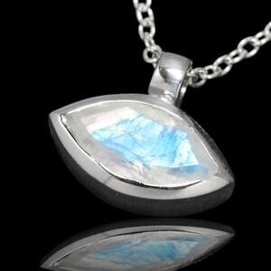 Faceted moonstone silver pendant with chain