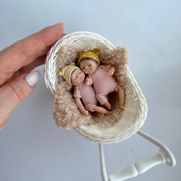 Hand made doll,micro baby,tiny Baby,ooak doll miniature,doll house,newborn baby,polymer clay doll,art dolls,tiny dolls,vintage doll 2.7