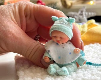 Mini muñeca de silicona (7,5 cm): muñeca recién nacida coleccionable