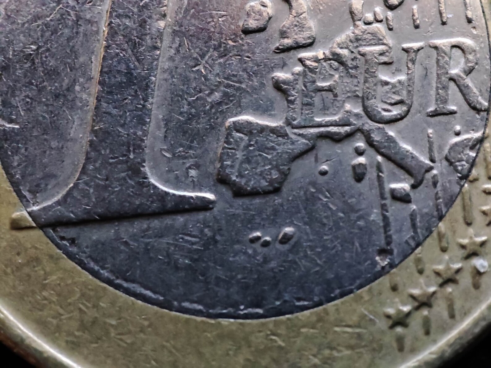 Pièce rare, pièce de 1 euro 2002 avec S en étoile et erreur de menthe
