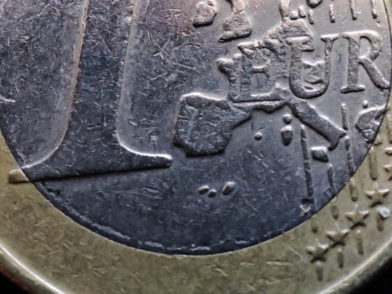 Pièce rare, pièce de 1 euro 2002 avec S en étoile et erreur de menthe