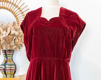 vintage 1940's 40s Handmade burgundy velvet Dress * Size L