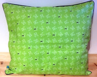 Pillow cover "bunny with bows" - Bowtie Bunny grass - piping navy - zipper