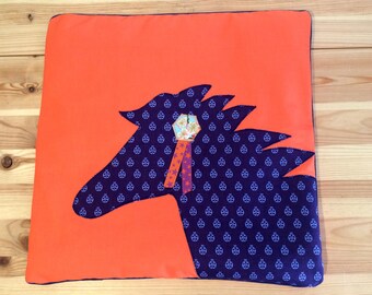 Pillow with horse head ladybug marine - 35 x 35 cm - Kona nectarine - piping navy - zipper