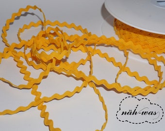 3 m rickrack * braid * yellow