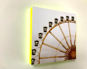 Photo on plastic "ferris wheel"