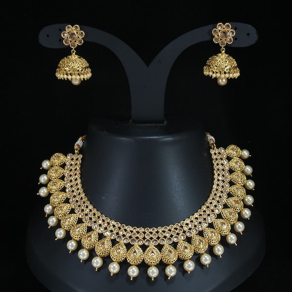 Grand necklace for wedding top