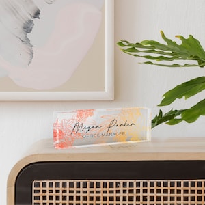 Personalisiertes Namensschild für den Schreibtisch - Elegantes Acryl Design - Modernes Bürozubehör - Individuelles Namensschild - Bürodeko - Professionelles Geschenk
