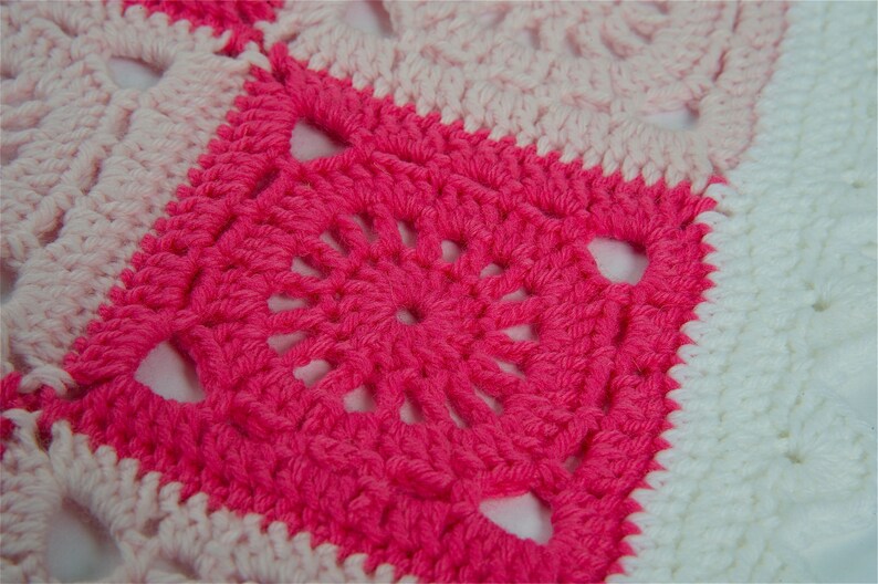 Pink Crochet Flowers Warm Winter Baby Shower Gift Hypoallergenic Ultra Soft Merino Wool Newborn Baby Girl Coming Home Blanket