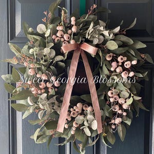 Pink Berries Winter Wreath for Front Door, Pink Christmas, Farmhouse Christmas, Winter Greenery Wreath, Pink Holiday Decor, Pastel Christmas