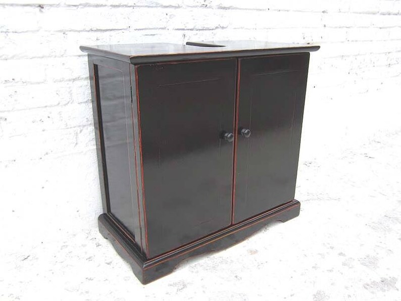 China small dresser vanity cabinet lacquered pine image 3