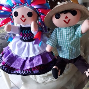 土人形デザイン　南米　メキシコ  約20cm 伝統的なメキシコ人形。メキシコ人形。手作りの典型的な人形
