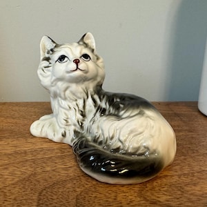 Airbrushed Gray and White Sitting Cat Figure - Vintage