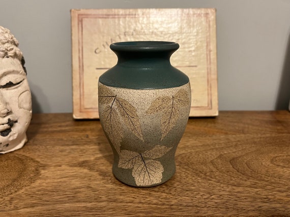 Wizard of Clay Bristoleaf Green Pottery Bud Vase … - image 3