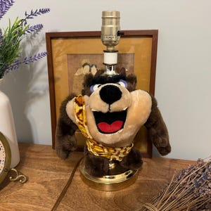 OOAK &quot;Taz&quot; Tasmanian Devil Looney Toons Vintage Lamp