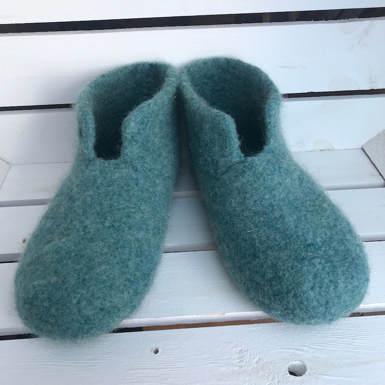 Felt slippers slippers sea green knitted slippers in several sizes image 1