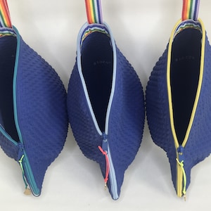 Bademützen-Beutel  - Kulturtasche - Kosmetiktäschchen, Waschbeutel, Tasche, Badekappentasche, ausgeprägter Shabby Look  Farbe Marine