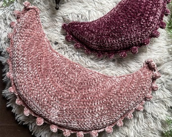 Velvet Moon Pillow Crochet PATTERN, Boho Crescent Moon (Digital Download)