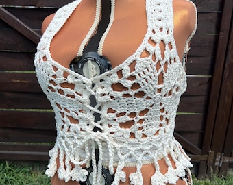 Kamizelka w kwiaty szydełkowe w stylu boho: ręcznie robiony bawełniany top festiwalowy