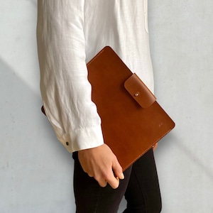 Borsa per e-reader e tablet in pelle marrone cognac per dispositivi Kindle, Tolino, Kobo, PocketBook e Onyx Boox nonché per tablet più piccoli