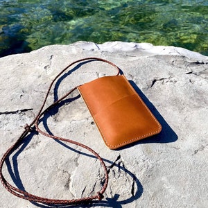Sac à bandoulière pour téléphone portable en cuir marron cognac pour tous les smartphones