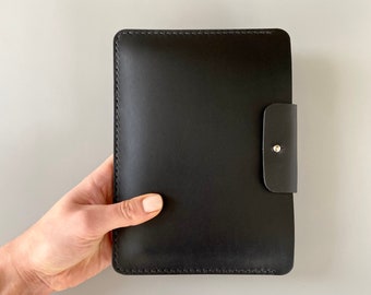 Étui pour liseuse et tablette en cuir noir pour appareils Kindle, Tolino, Kobo, PocketBook et Onyx Boox ainsi que pour les petites tablettes