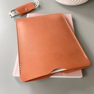 Estojo de couro de alta qualidade em rosa claro para leitores de e-book Kindle, Tolino, Kobo e PocketBook, bem como para tablets menores