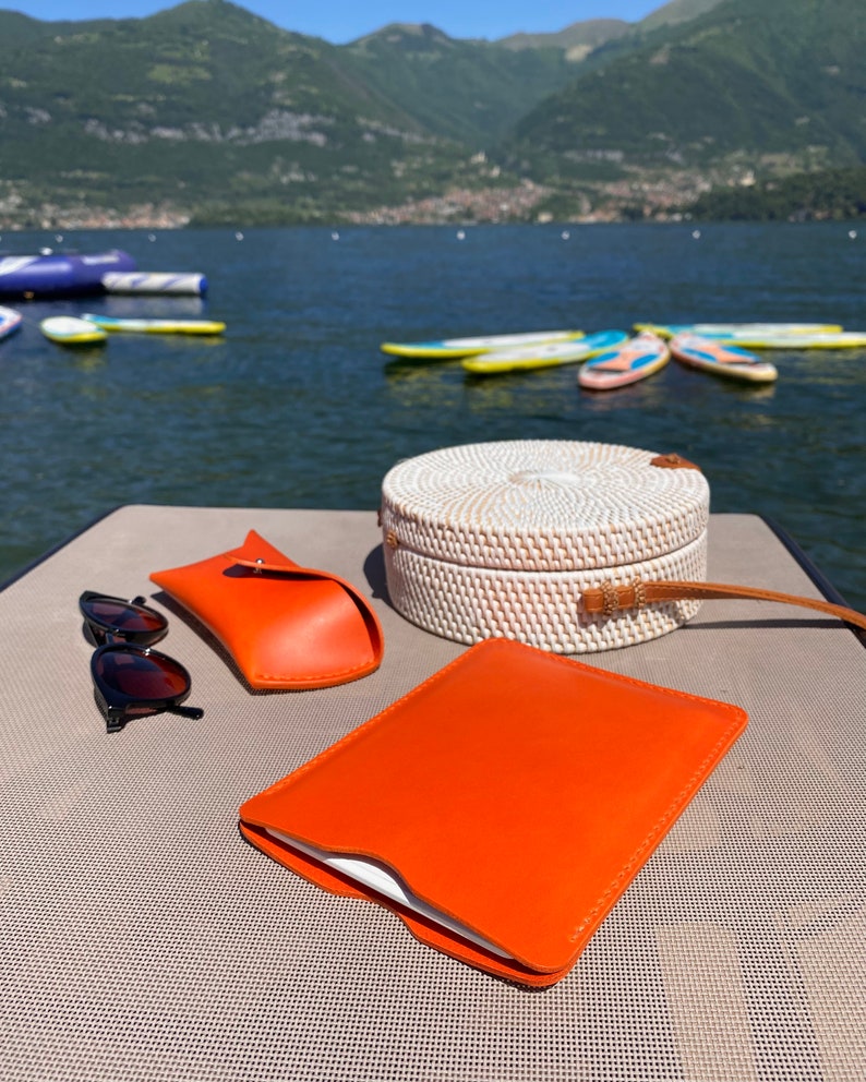 E-reader leather case in orange, available for Kindle, Tolino, Kobo and PocketBook e-book readers and for smaller tablets,customizable image 10