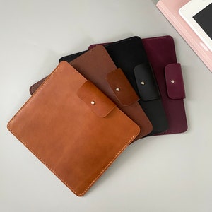 E-Reader und Tablet-Tasche aus Leder in Dunkelbraun für Kindle, Tolino, Kobo, PocketBook und Onyx Boox Geräte sowie für kleinere Tablets Bild 8