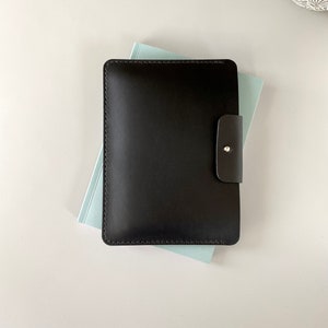 E-Reader und Tablet-Tasche aus Leder in Hellbraun für Kindle, Tolino, Kobo, PocketBook und Onyx Boox Geräte sowie für kleinere Tablets Bild 8