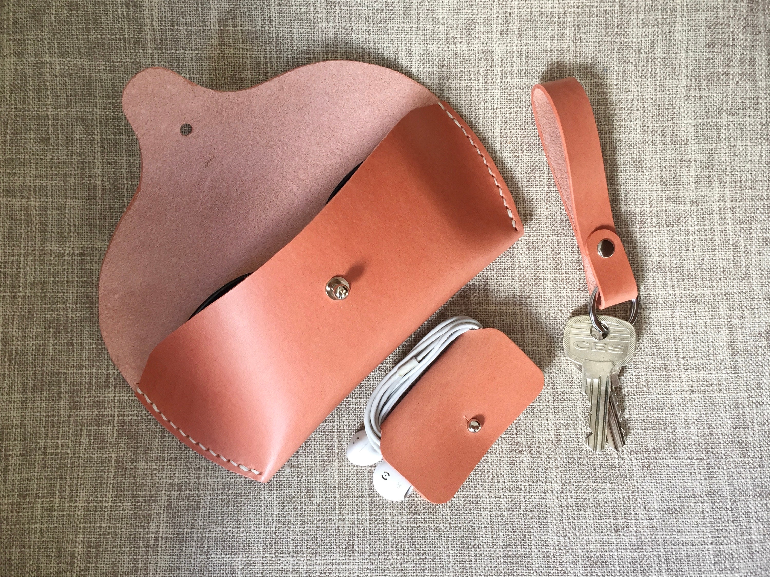 Gusti Cornelius: La Funda De Piel Para Gafas Que Te Durará Toda La Vida (estilo Vintage)