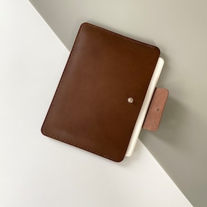 E-Reader und Tablet-Tasche aus Leder in Hellbraun für Kindle, Tolino, Kobo, PocketBook und Onyx Boox Geräte sowie für kleinere Tablets Bild 6