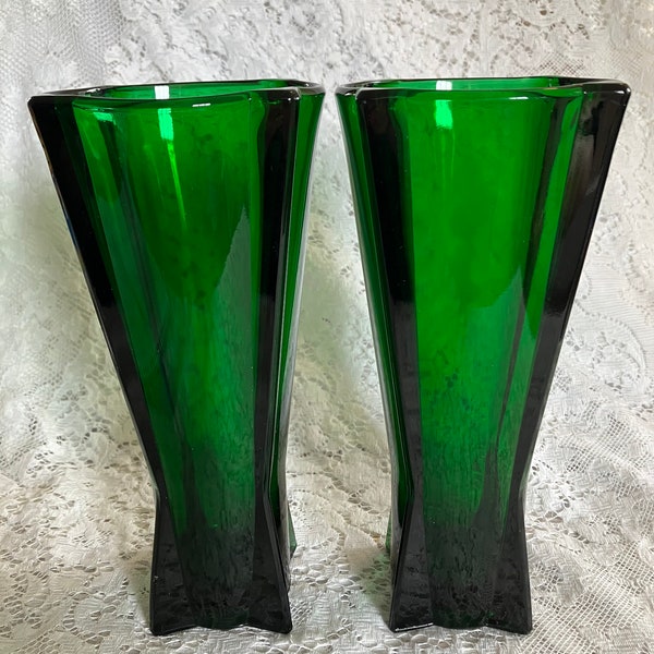 Pair of Vintage Anchor Hocking Forest Green Mid-Century Modern Rocket Vases