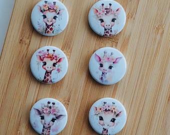 Set - cute giraffe - magnet / button