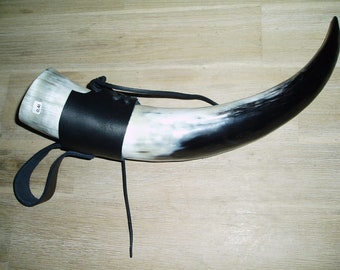 Drinking horn 0.5l with holder