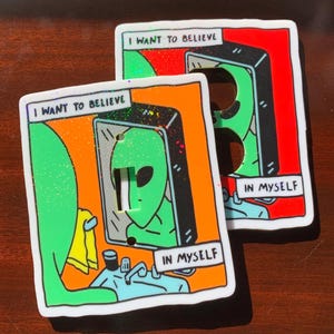 Holographic Alien Light Switch Cover: Sci-Fi Home Decor