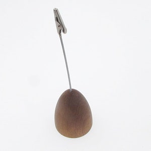 Memohalter aus Nußholz
