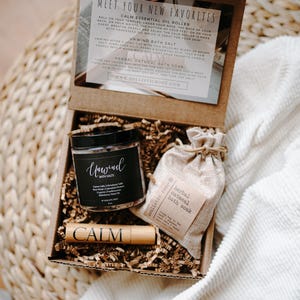 Mother’s Day Spa Gift Set - Relaxing Bath Gift Box with Calm Oil, Oatmeal Soak & Bath Salts - Self Care Gift for Mom, Women, Her