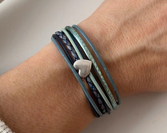 Armband Leder mit kleinem Herz blau min