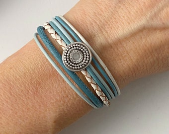 Leather bracelet, ethnic style, with round element, blue and white