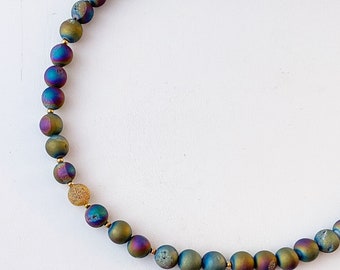 Necklace geodes agate in rainbow colors