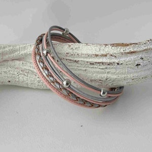 Pink gray leather bracelet with pearls