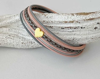 Leather bracelet with golden heart pink gray