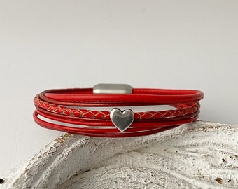 Armband Leder mit kleinem Herz rot